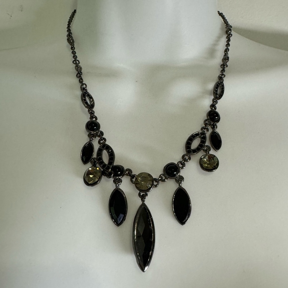 Beautiful black necklace🖤